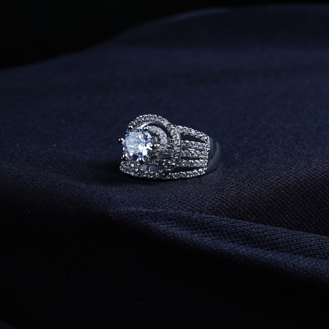 Silver Gracious Look Ring