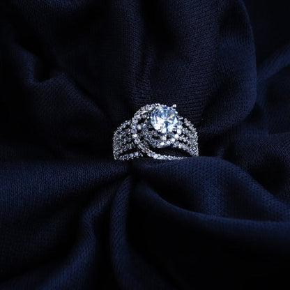 Silver Gracious Look Ring