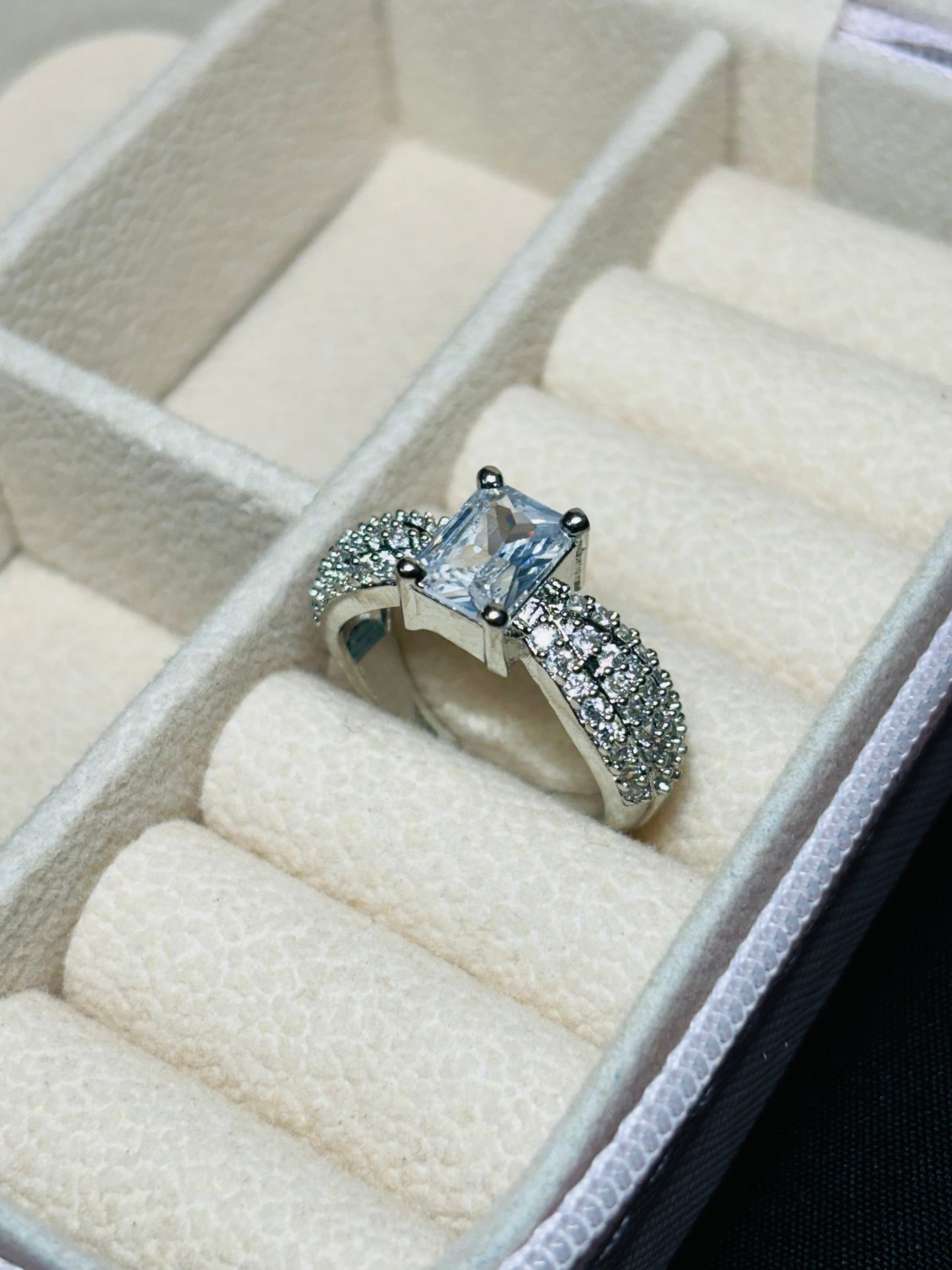 Silver Zircon Elegant Loop Ring