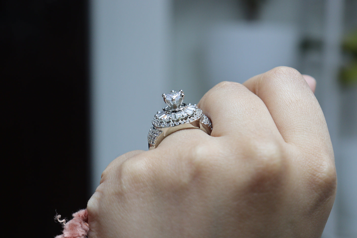 Silver Zircon Bow Beauty Ring