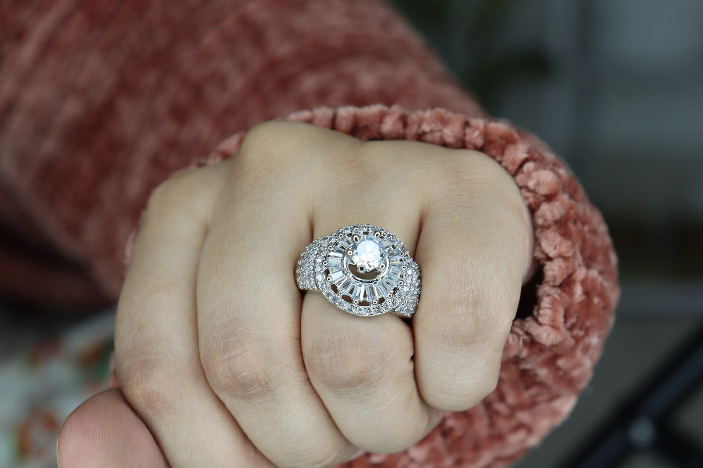 Silver Zircon Bow Beauty Ring