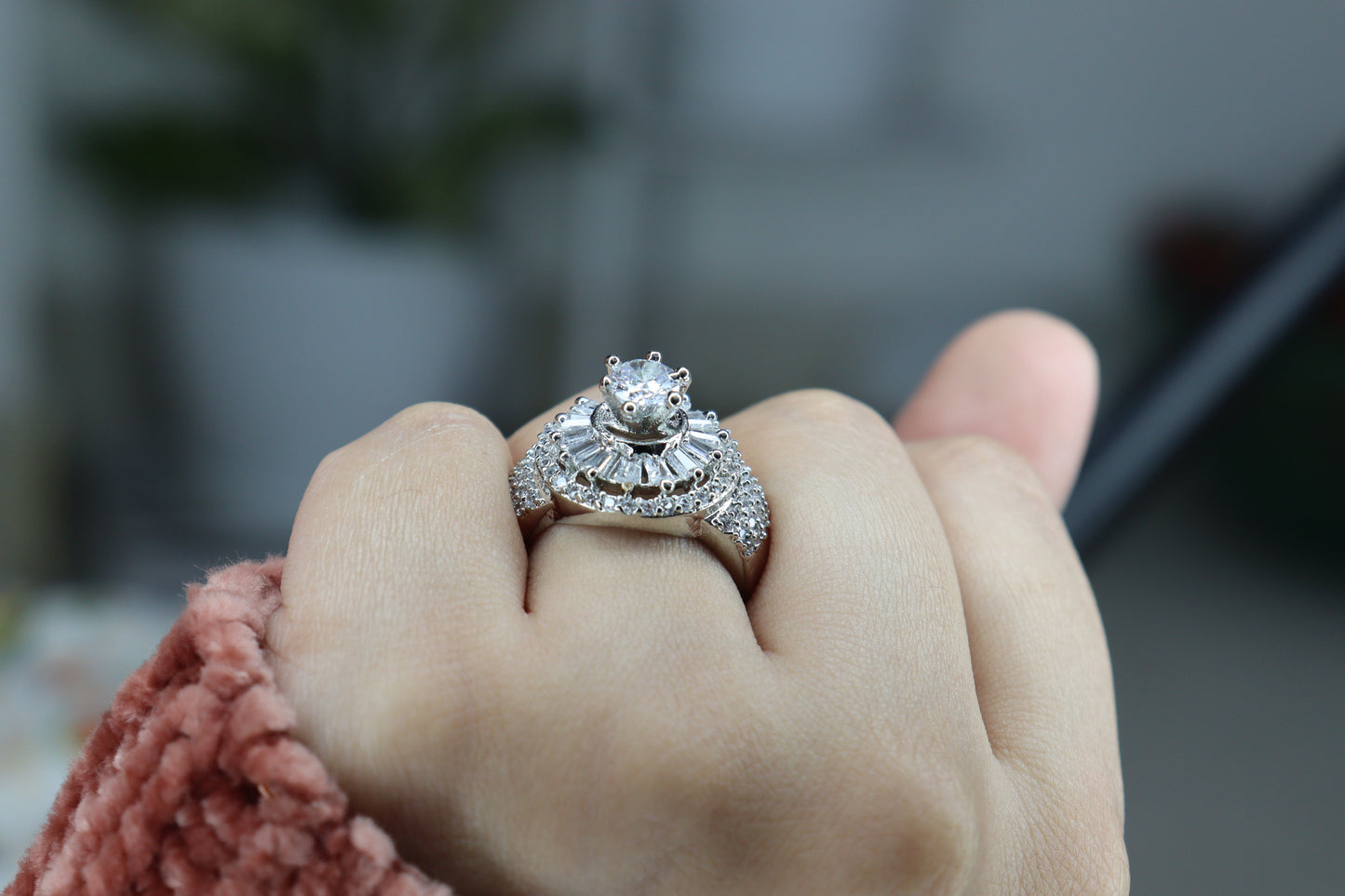 Silver Zircon Bow Beauty Ring