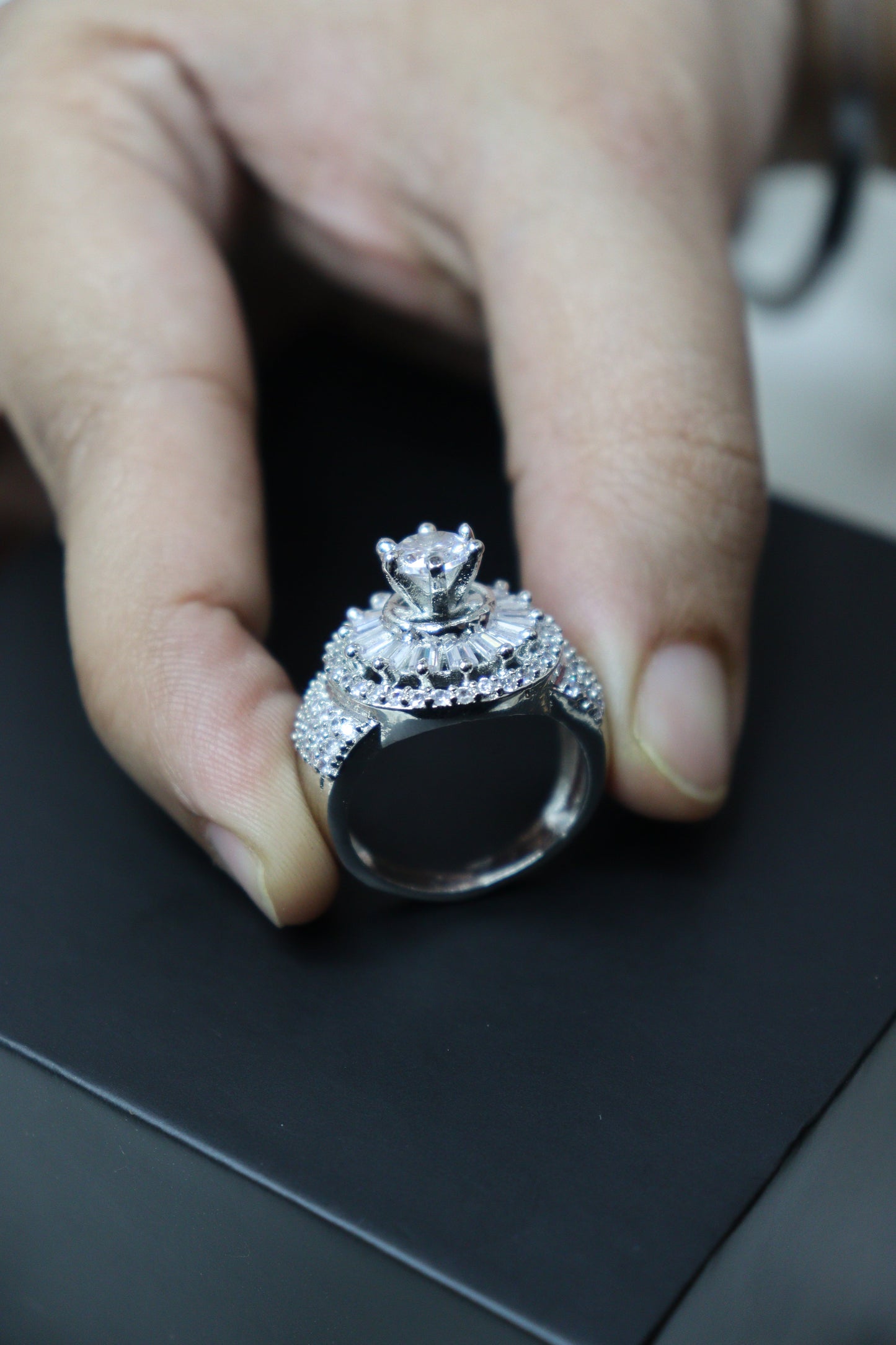 Silver Zircon Bow Beauty Ring