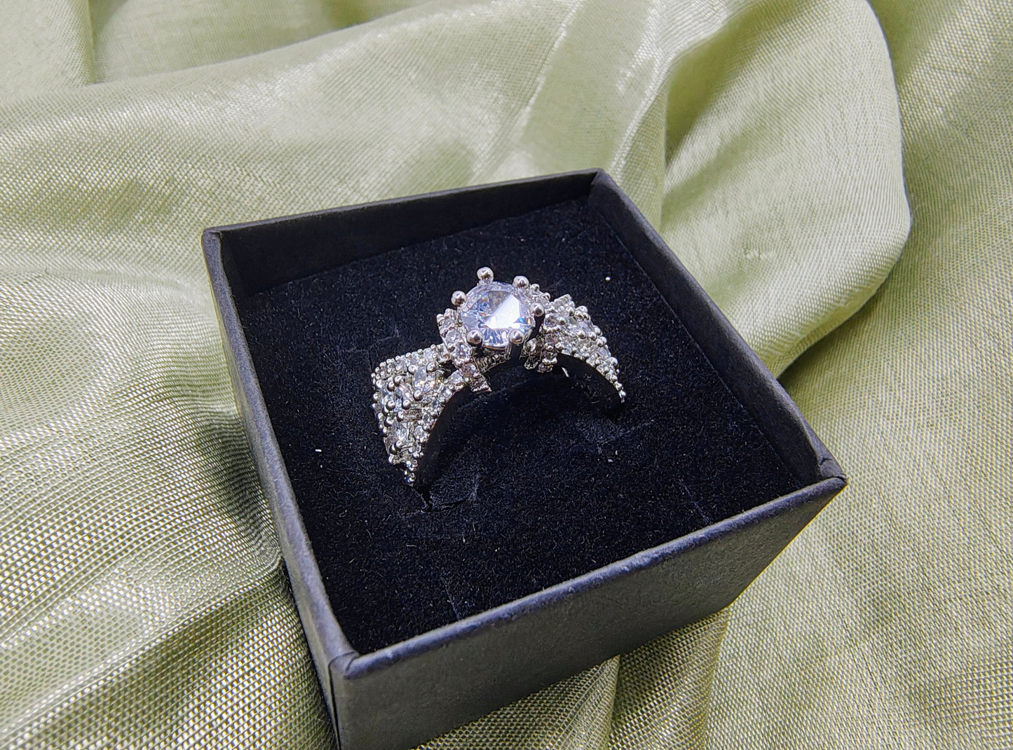 Silver Gratia Ring
