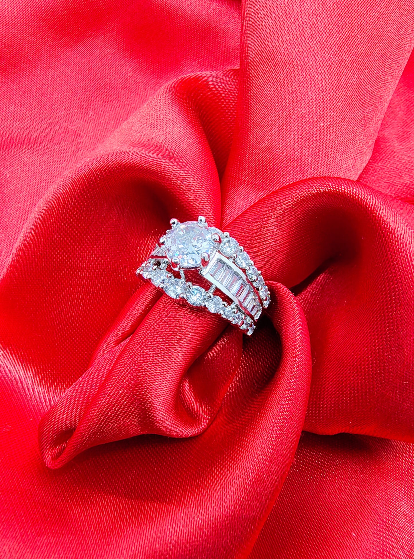 Silver Sparkling Spirits Vanki Ring