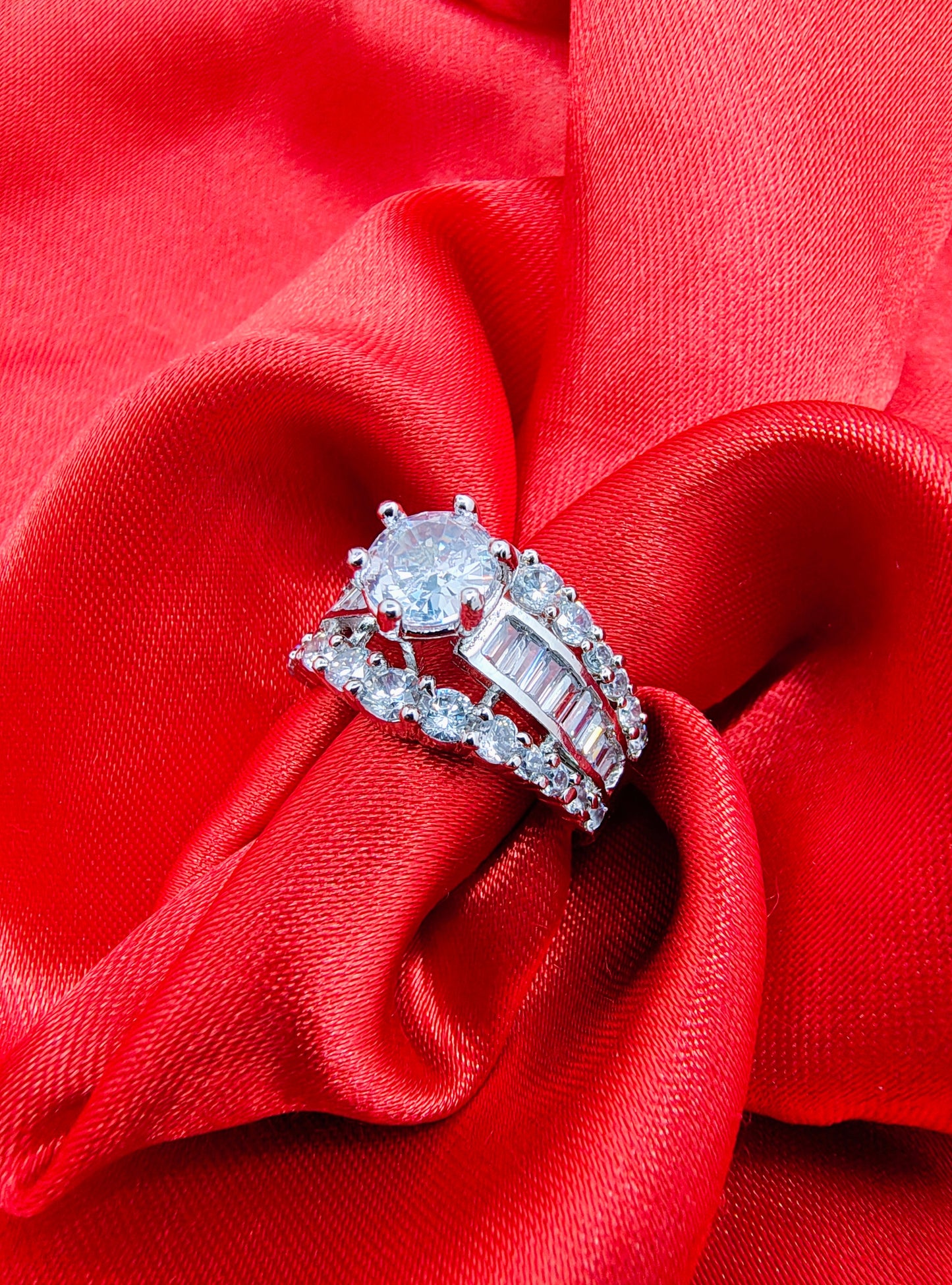 Silver Sparkling Spirits Vanki Ring
